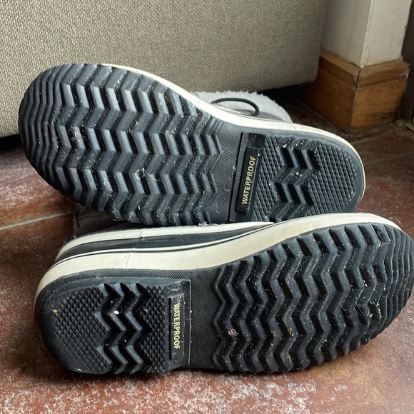 Grey Sorel Waterproof Winter Boots - Picture 4 of 6